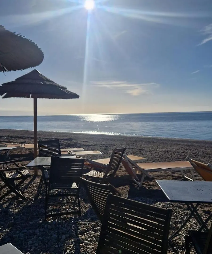 Terrazza Enjoy Apartment Letojanni Italy
