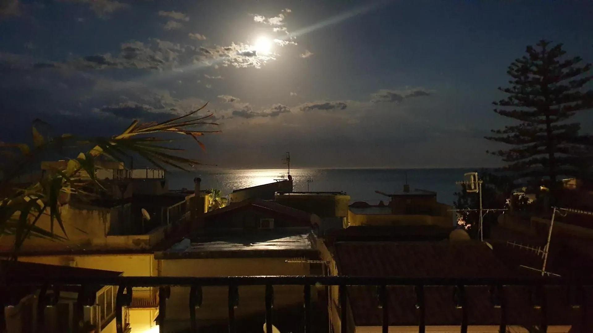 Terrazza Enjoy Apartment Letojanni