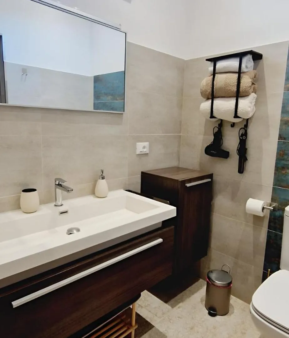 Terrazza Enjoy Apartment Letojanni Italy